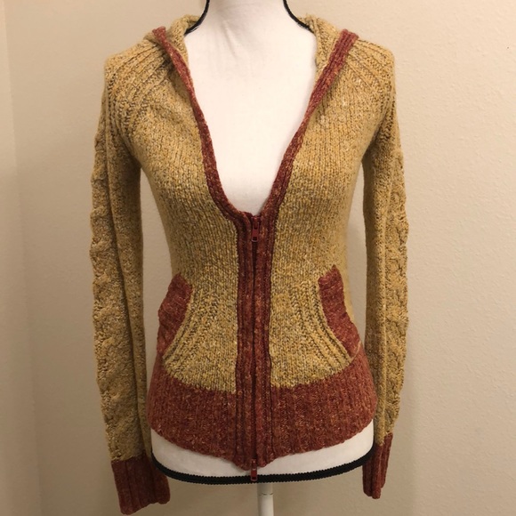 BKE Sweaters - BKE• ZIP sweater with hood